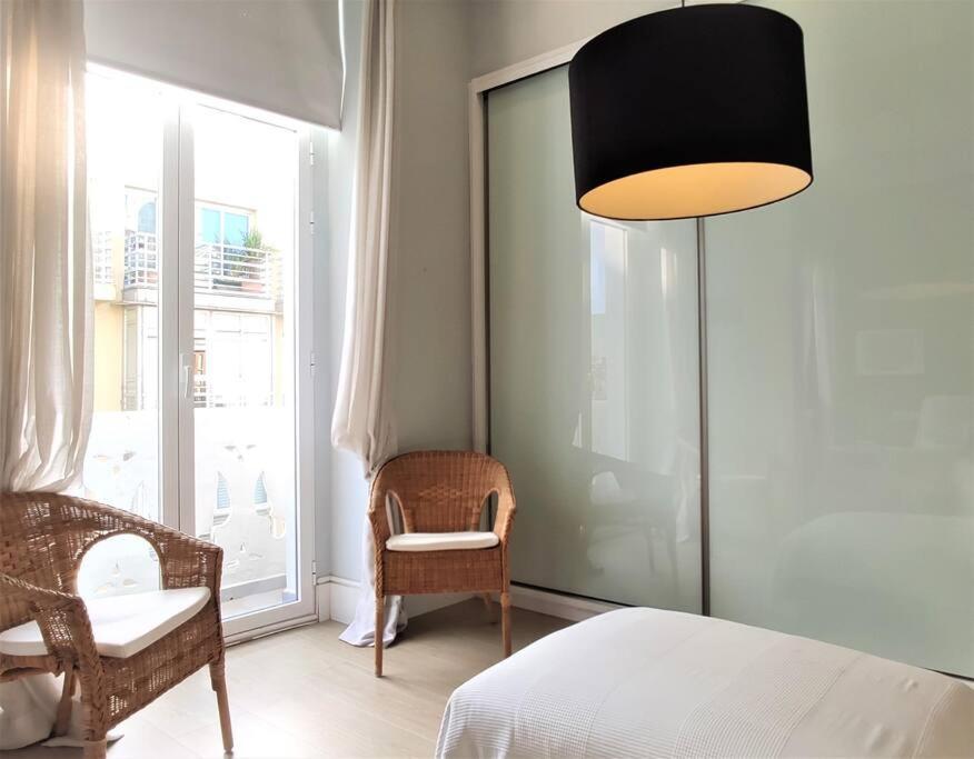Suite De Lujo Frente Al Mercado Colon. Only Adults Valencia Exterior photo